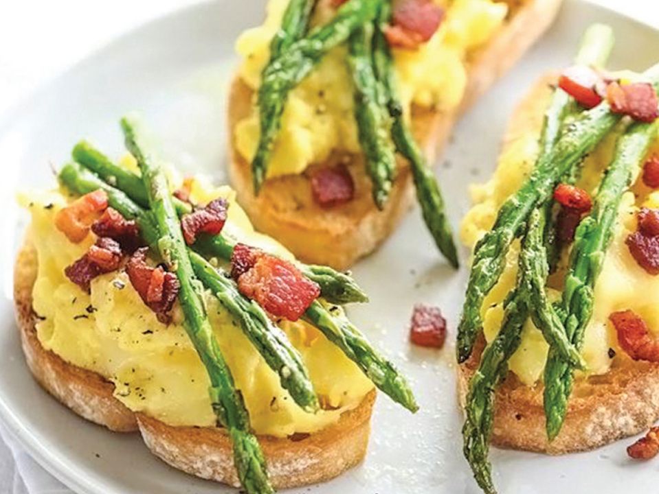 Scrambled Egg and Grilled Asparagus Toast