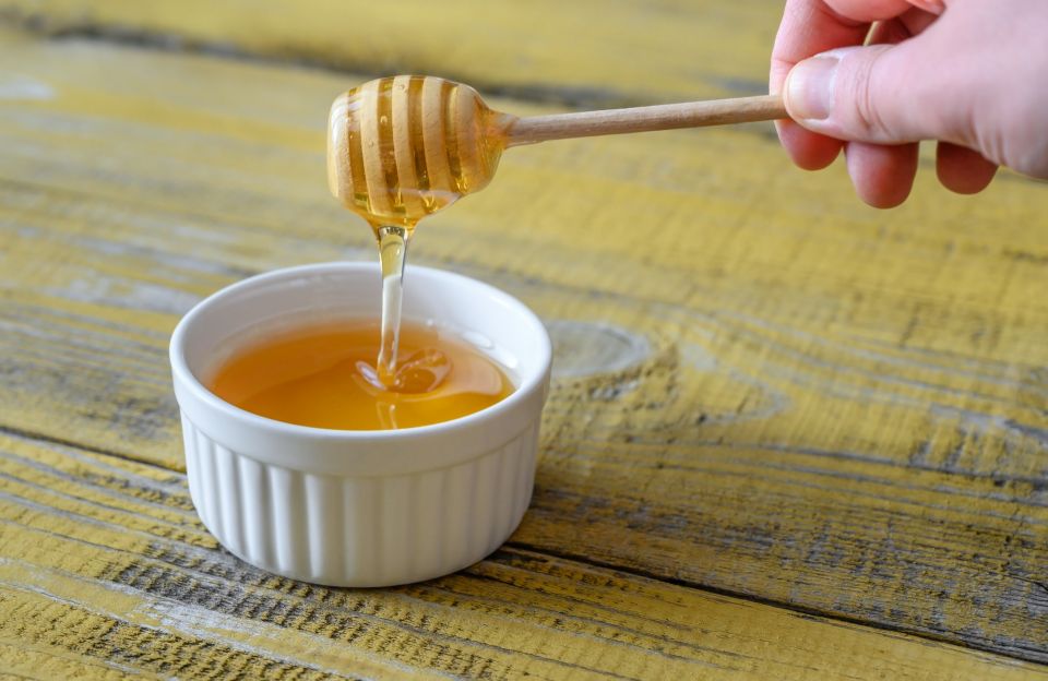 How to Use Manuka Honey to Take Advantage of its Proven Antibacterial Properties
